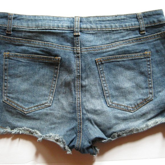Hippie Laundry Frayed Edge Jean Shorts - Picture 2 of 9